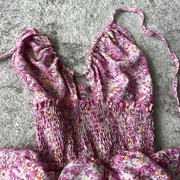 Ditsy Floral Print Shirred Crisscross Back - Picture 13 of 14